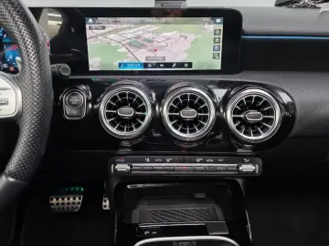 2022 Mercedes-Benz A-Класс с пробегом 29 527 км