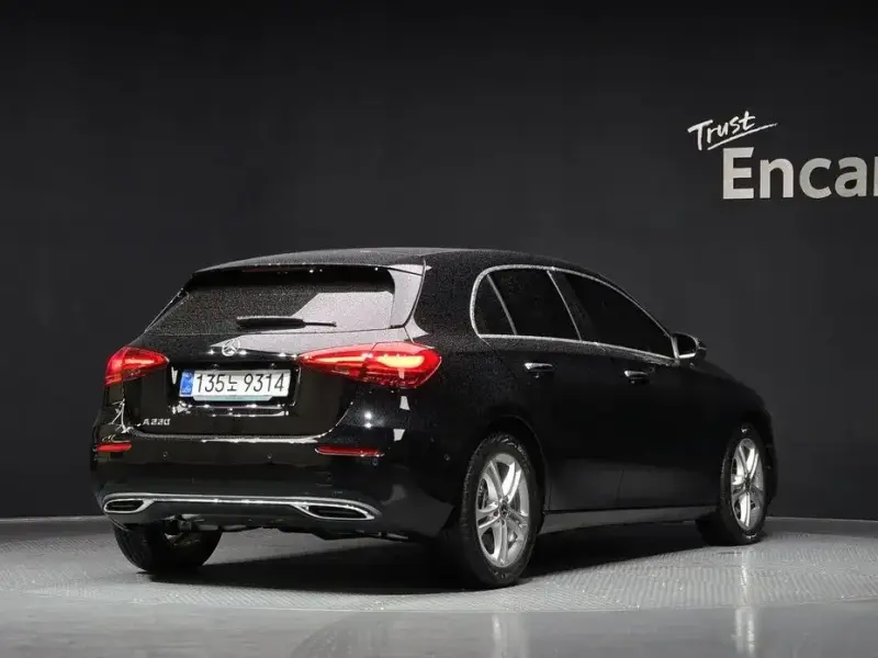 2025 Mercedes-Benz A-Класс с пробегом 3 868 км