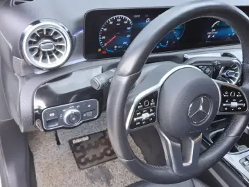 2022 Mercedes-Benz A-Класс с пробегом 91 082 км