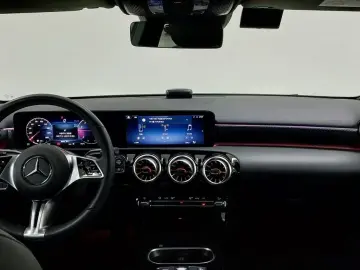 2025 Mercedes-Benz A-Класс с пробегом 1 429 км
