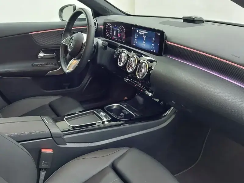 2025 Mercedes-Benz A-Класс с пробегом 1 429 км