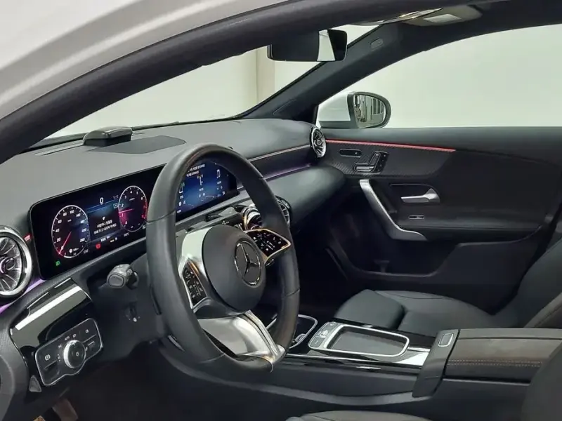 2025 Mercedes-Benz A-Класс с пробегом 1 429 км
