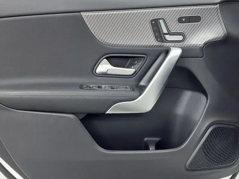 2025 Mercedes-Benz A-Класс с пробегом 1 429 км