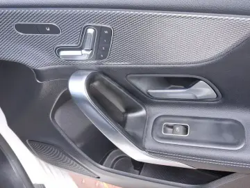 2022 Mercedes-Benz A-Класс с пробегом 91 082 км