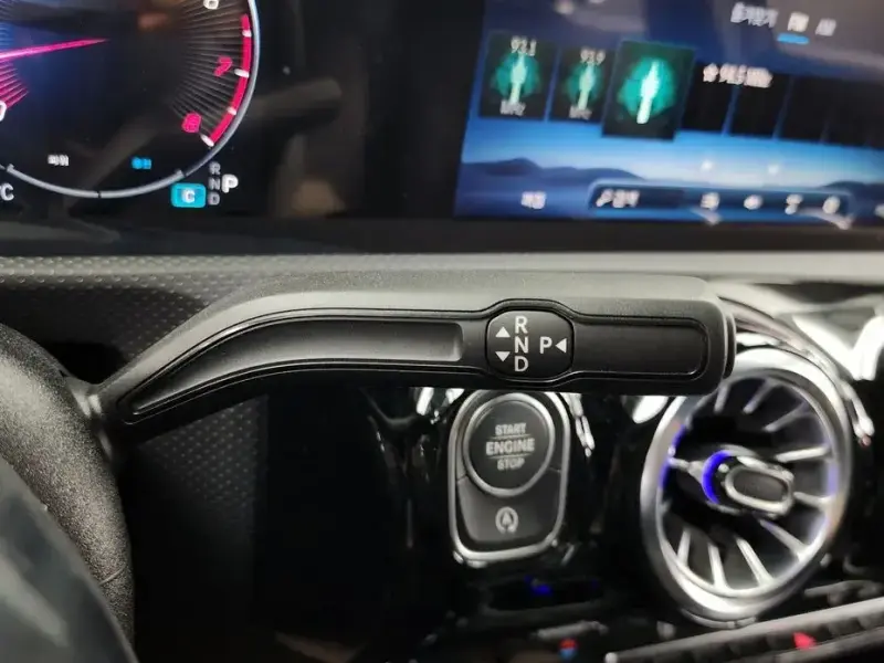 2025 Mercedes-Benz A-Класс с пробегом 63 км