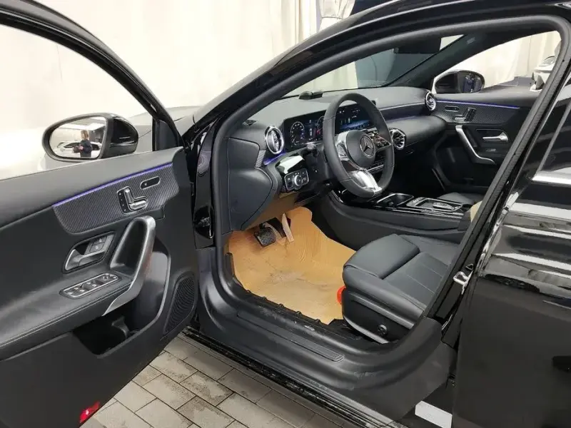 2025 Mercedes-Benz A-Класс с пробегом 63 км