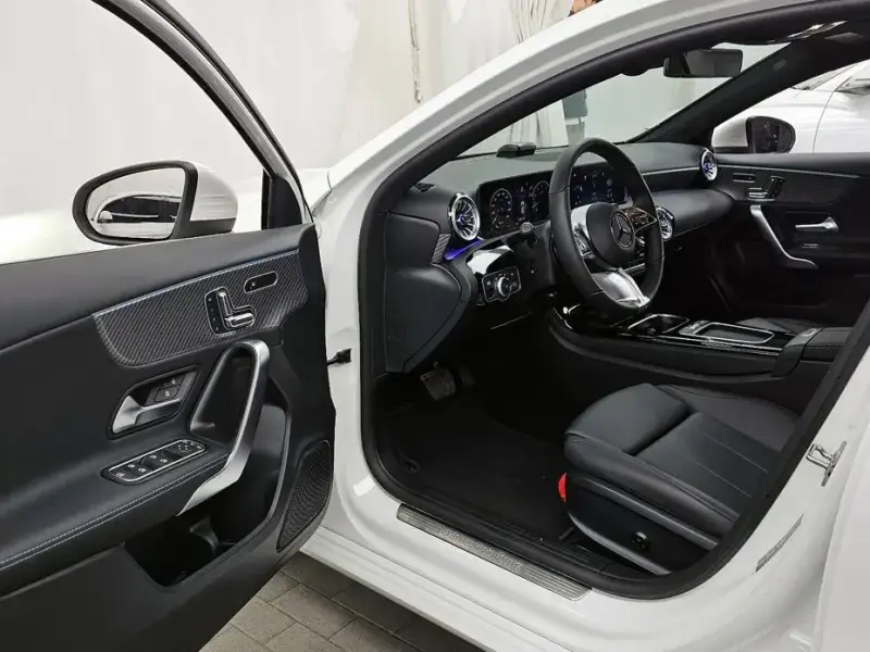 2025 Mercedes-Benz A-Класс с пробегом 64 км