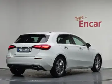 2025 Mercedes-Benz A-Класс с пробегом 57 км