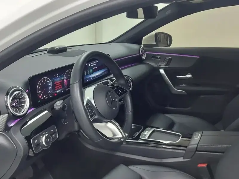 2024 Mercedes-Benz A-Класс с пробегом 14 238 км