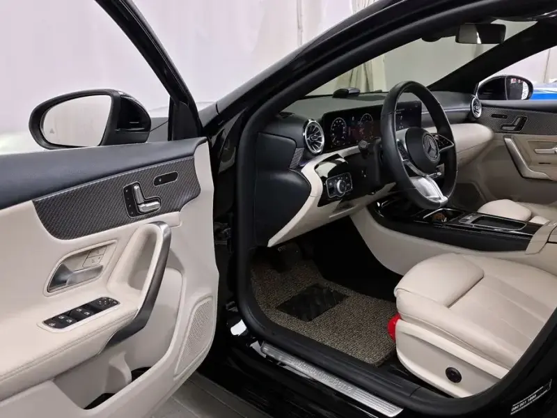 2025 Mercedes-Benz A-Класс с пробегом 9 274 км
