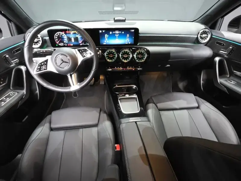 2024 Mercedes-Benz A-Класс с пробегом 5 593 км