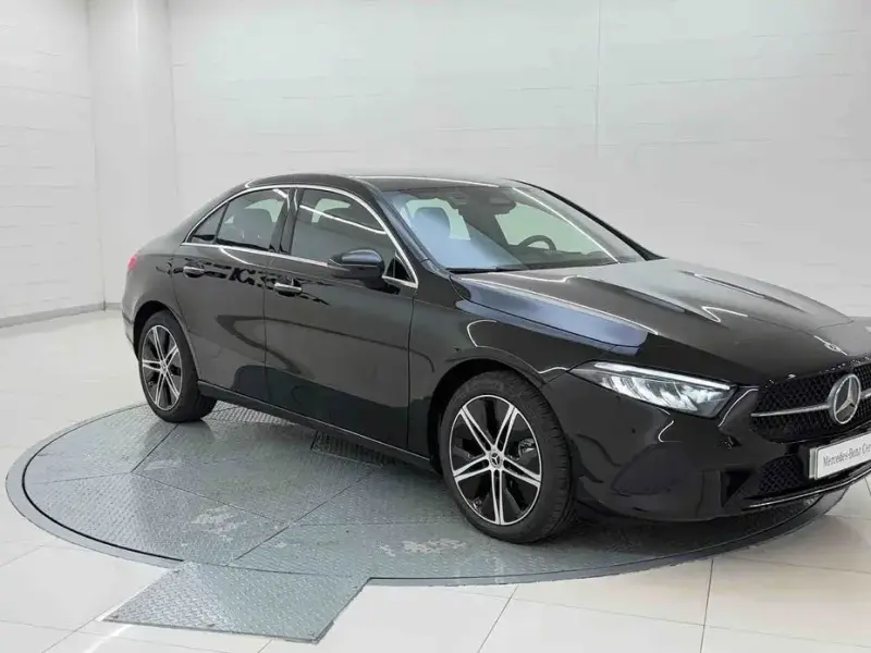2025 Mercedes-Benz A-Класс с пробегом 246 км
