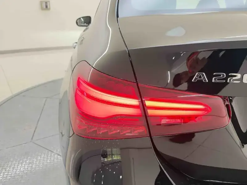 2025 Mercedes-Benz A-Класс с пробегом 246 км