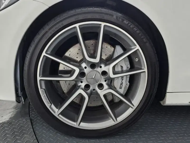 2017 Mercedes-Benz C-Класс с пробегом 100 321 км