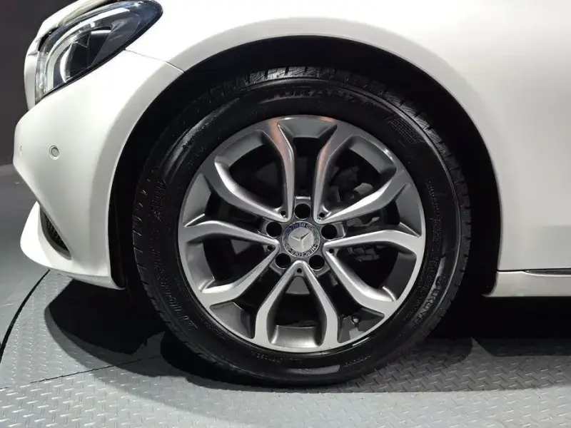 2016 Mercedes-Benz C-Класс с пробегом 103 998 км