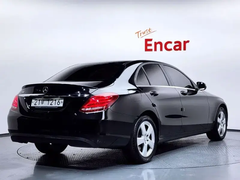 2017 Mercedes-Benz C-Класс с пробегом 66 883 км