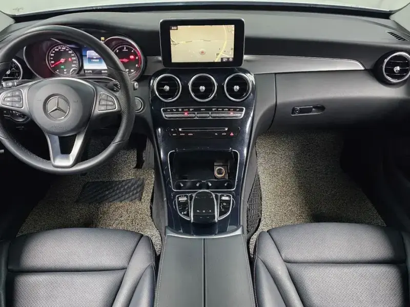 2017 Mercedes-Benz C-Класс с пробегом 110 605 км