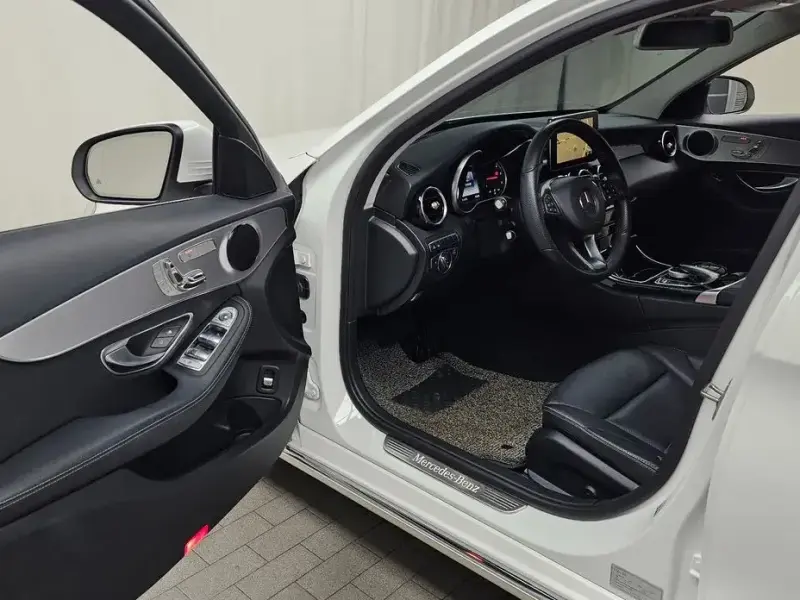 2017 Mercedes-Benz C-Класс с пробегом 110 605 км