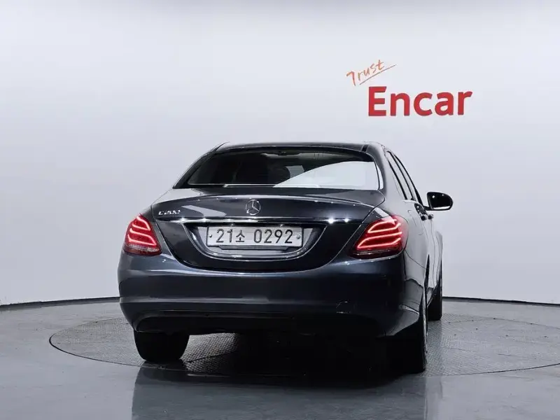 2016 Mercedes-Benz C-Класс с пробегом 128 338 км