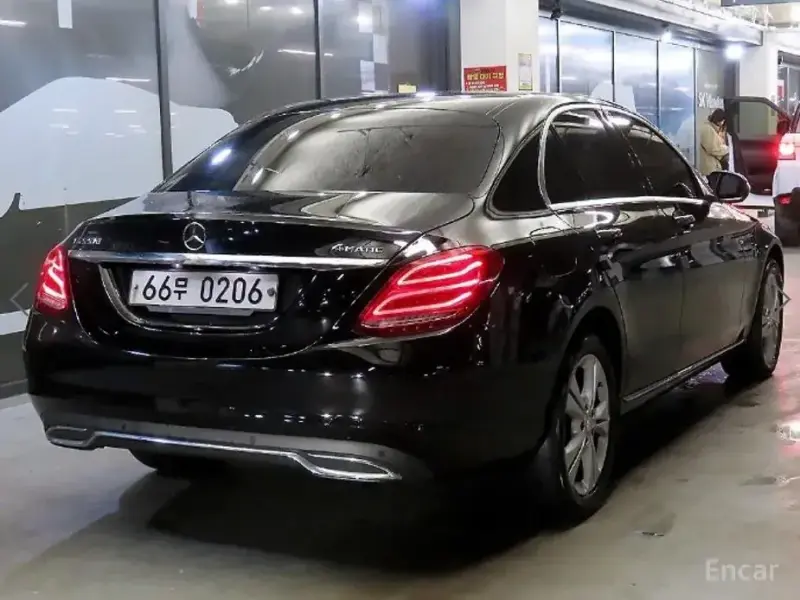 2015 Mercedes-Benz C-Класс с пробегом 188 786 км