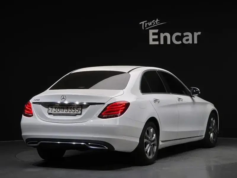 2016 Mercedes-Benz C-Класс с пробегом 157 762 км