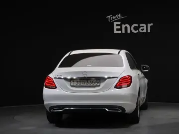 2016 Mercedes-Benz C-Класс с пробегом 157 762 км