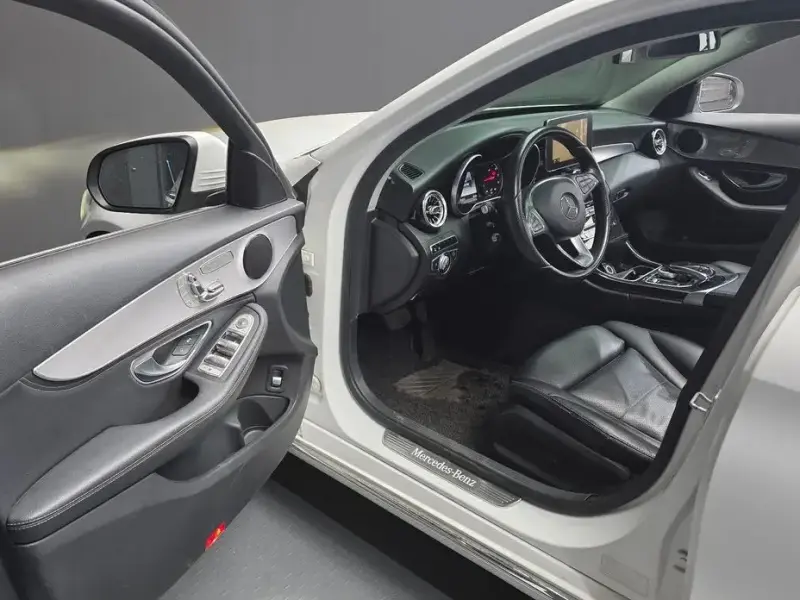 2016 Mercedes-Benz C-Класс с пробегом 157 762 км