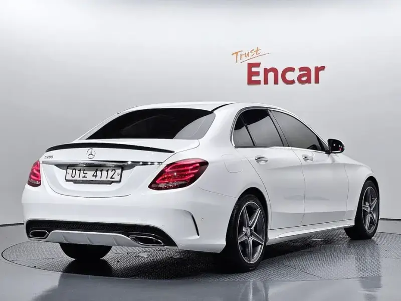 2017 Mercedes-Benz C-Класс с пробегом 66 857 км