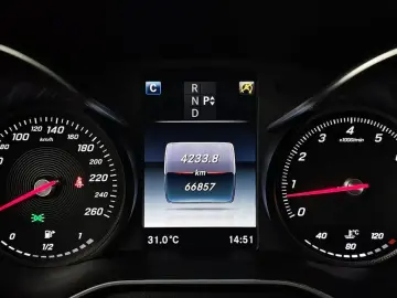 2017 Mercedes-Benz C-Класс с пробегом 66 857 км