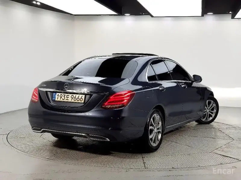 2016 Mercedes-Benz C-Класс с пробегом 196 000 км