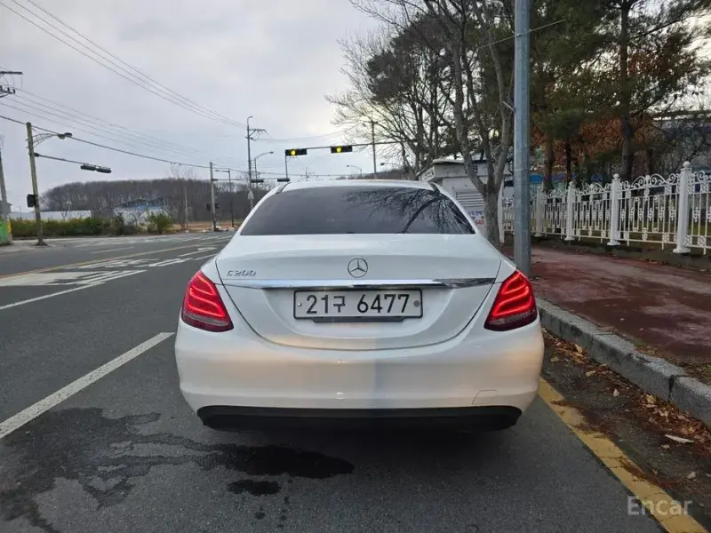 2017 Mercedes-Benz C-Класс с пробегом 92 760 км
