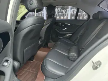 2017 Mercedes-Benz C-Класс с пробегом 92 760 км