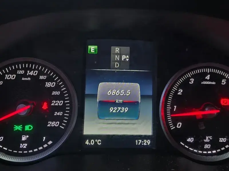 2017 Mercedes-Benz C-Класс с пробегом 92 760 км