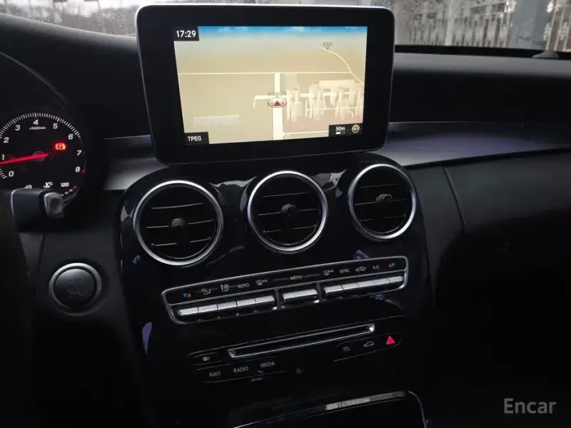 2017 Mercedes-Benz C-Класс с пробегом 92 760 км