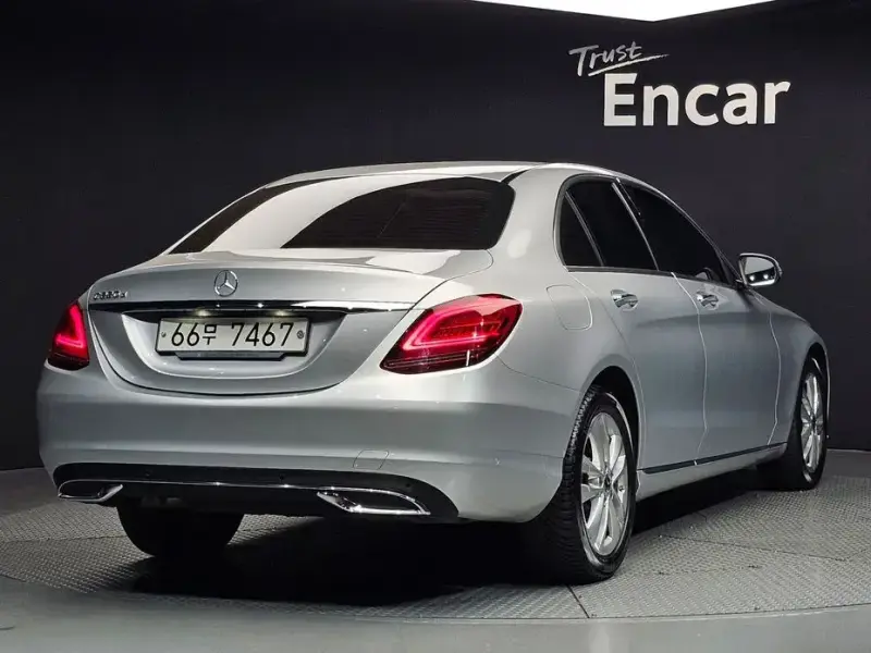 2019 Mercedes-Benz C-Класс с пробегом 105 688 км