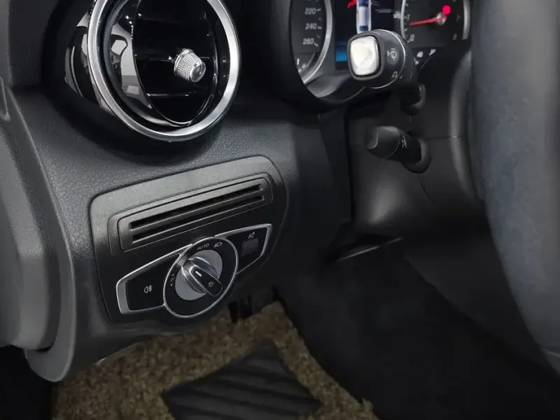 2020 Mercedes-Benz C-Класс с пробегом 75 933 км