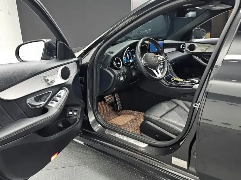 2020 Mercedes-Benz C-Класс с пробегом 51 053 км