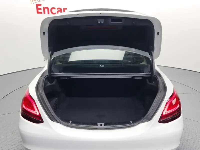 2020 Mercedes-Benz C-Класс с пробегом 52 728 км