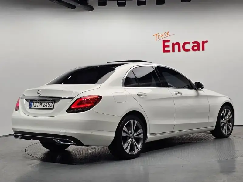 2019 Mercedes-Benz C-Класс с пробегом 76 037 км