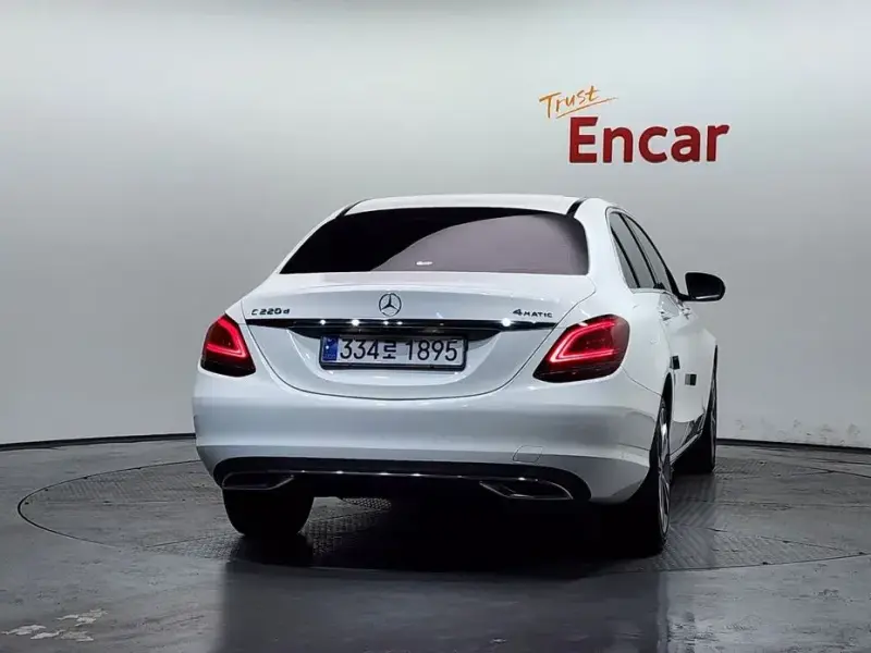 2020 Mercedes-Benz C-Класс с пробегом 76 533 км