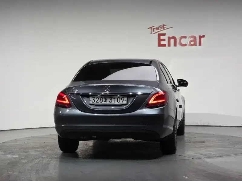 2019 Mercedes-Benz C-Класс с пробегом 56 228 км