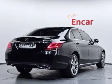 2020 Mercedes-Benz C-Класс с пробегом 63 377 км