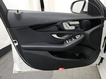 2020 Mercedes-Benz C-Класс с пробегом 74 695 км