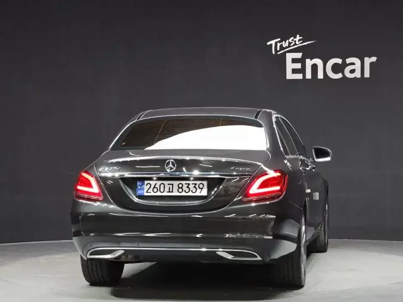 2020 Mercedes-Benz C-Класс с пробегом 117 775 км