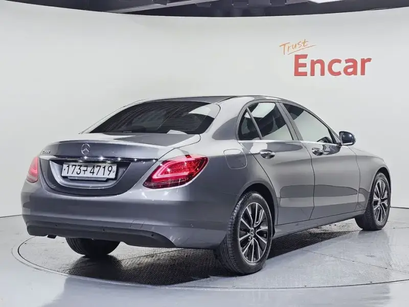 2020 Mercedes-Benz C-Класс с пробегом 33 237 км
