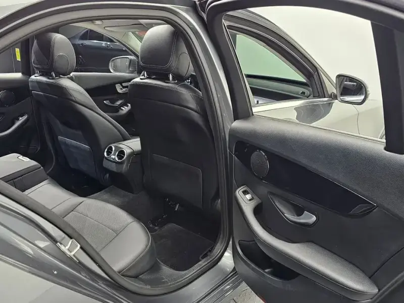 2020 Mercedes-Benz C-Класс с пробегом 33 237 км