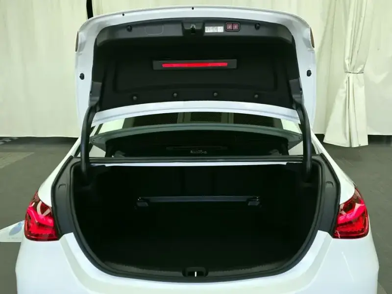 2024 Mercedes-Benz C-Класс с пробегом 39 992 км