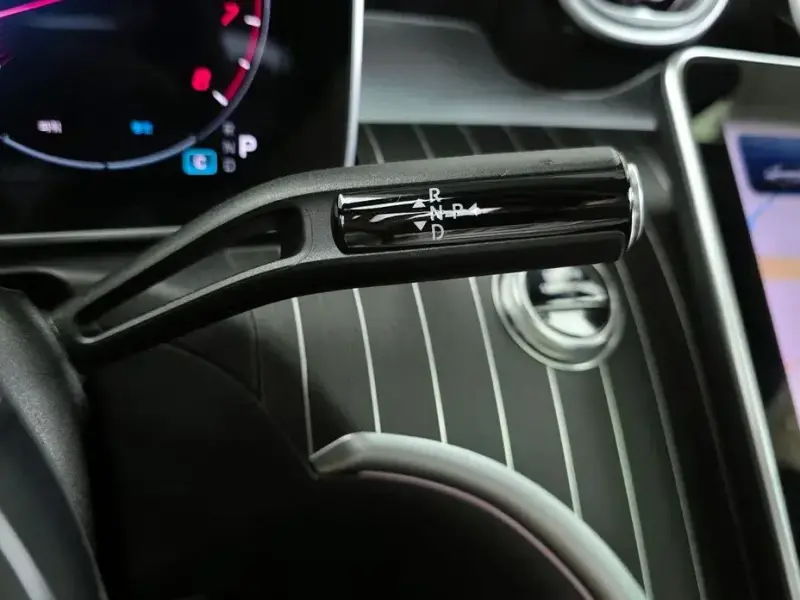 2025 Mercedes-Benz C-Класс с пробегом 2 013 км