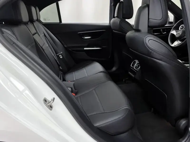 2025 Mercedes-Benz C-Класс с пробегом 2 013 км
