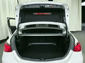 2025 Mercedes-Benz C-Класс с пробегом 2 013 км